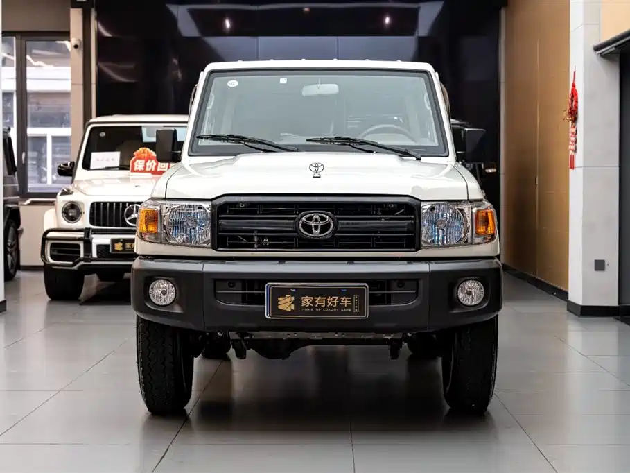Toyota Land Cruiser LC71 2022 4.0L MT
