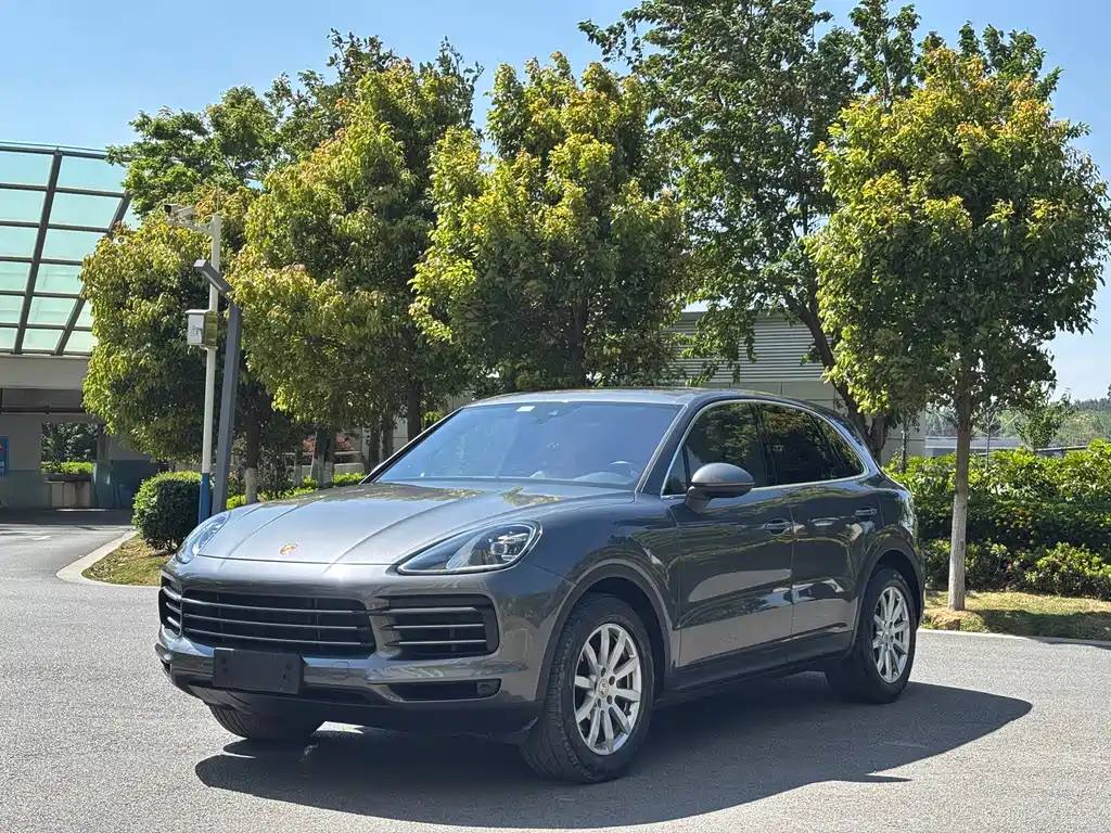Porsche Cayenne 2021