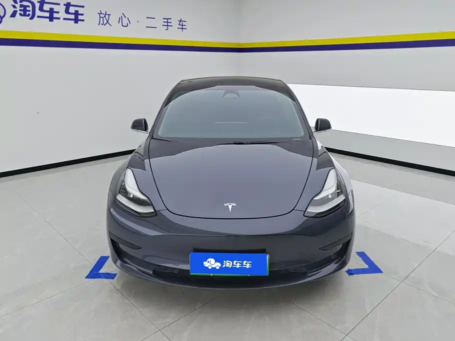 Tesla Model 3 — миниатюра 2