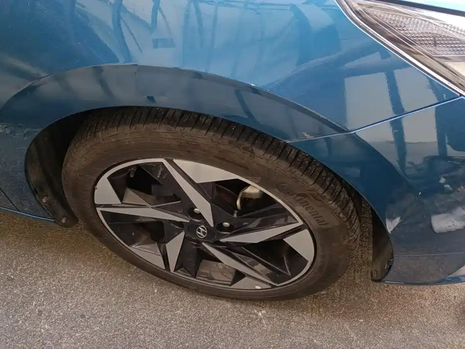 Hyundai Elantra — миниатюра 6