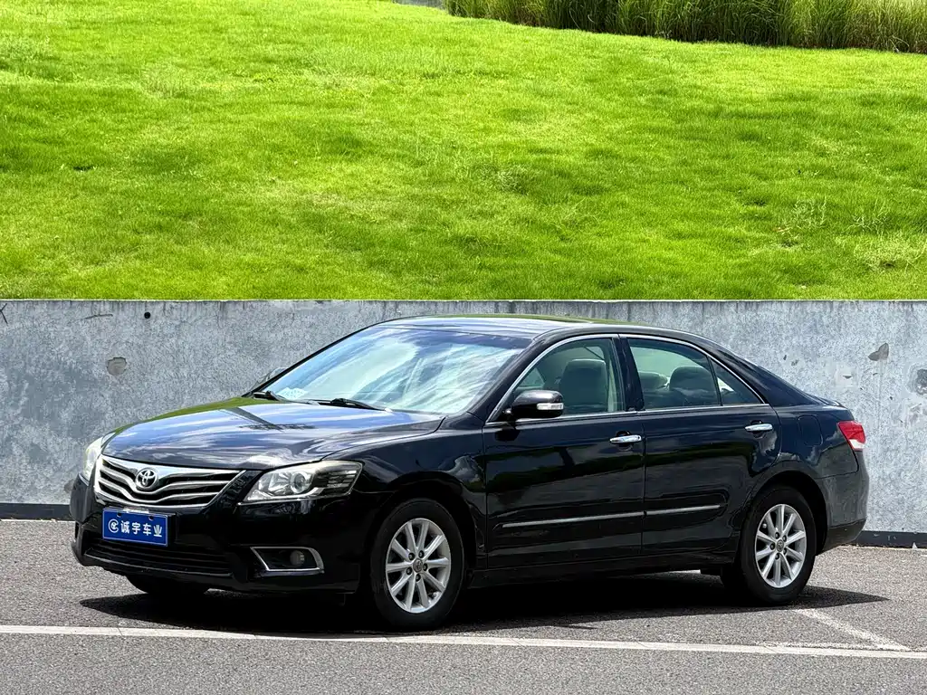Toyota Camry 2013 200G Luxury