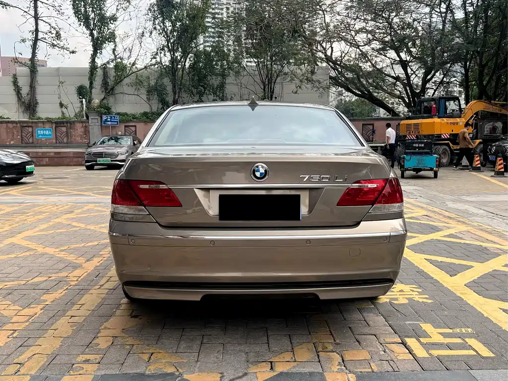BMW 7 Series 7 2005 730Li