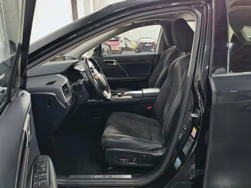 Lexus RX — миниатюра 10