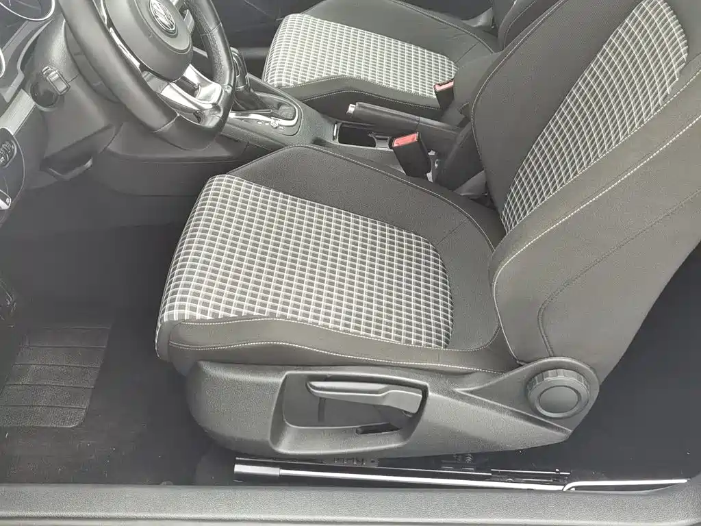 Volkswagen Scirocco — миниатюра 20