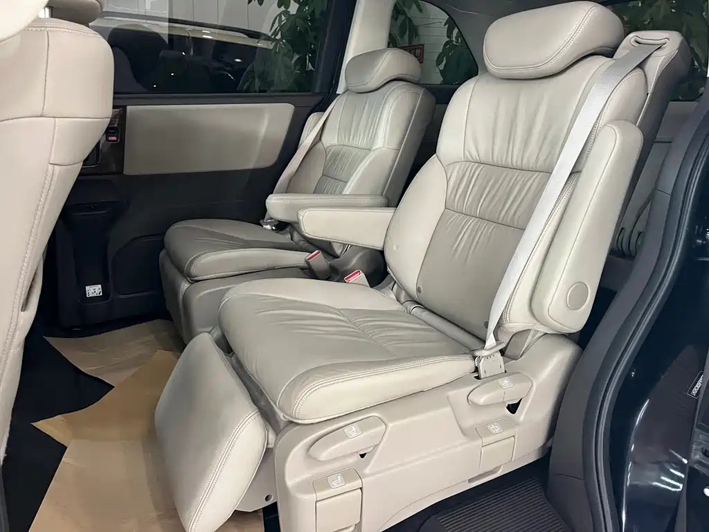 Honda Odyssey — миниатюра 6