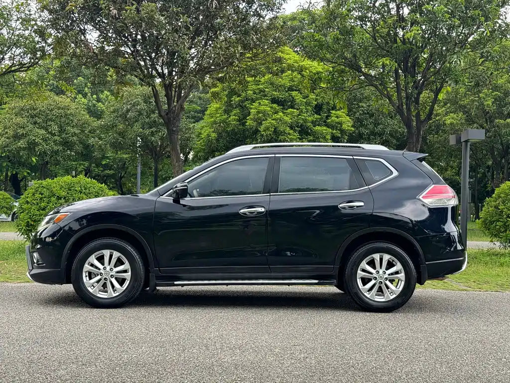 Nissan X-Trail — миниатюра 4