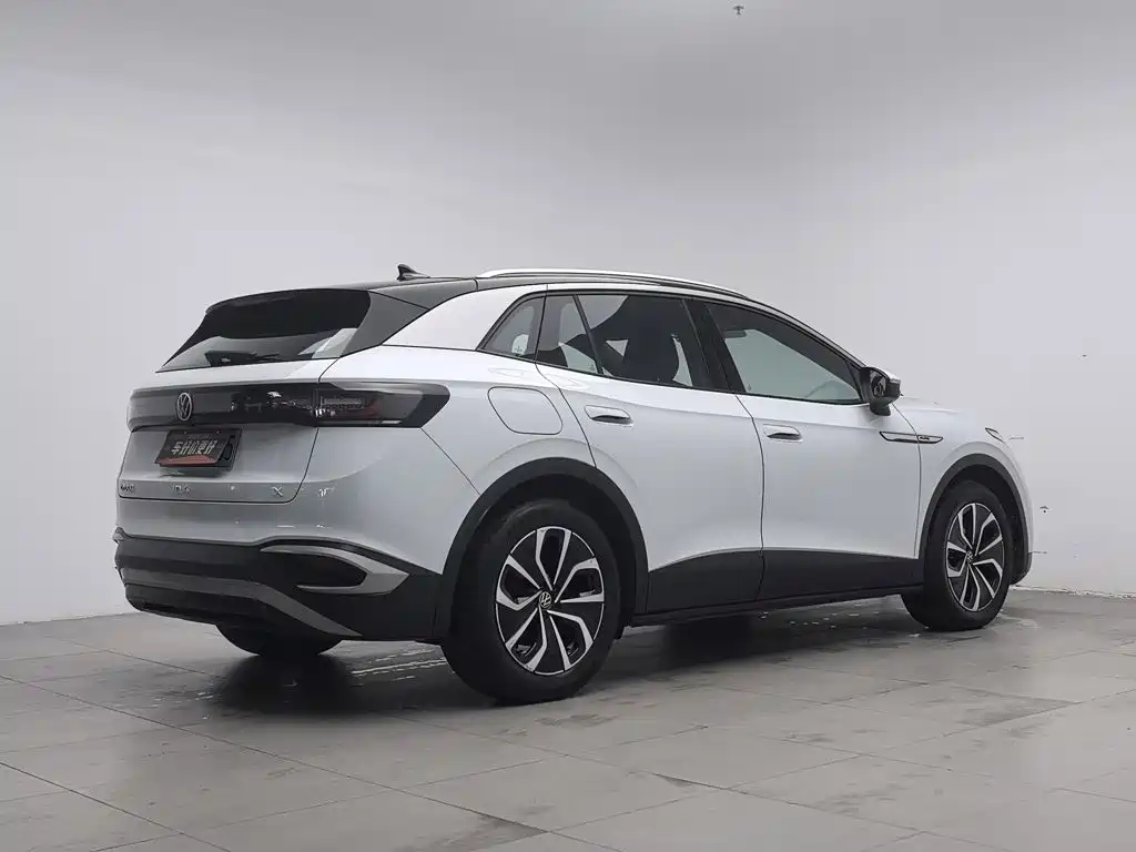 Volkswagen ID.4 X — миниатюра 2