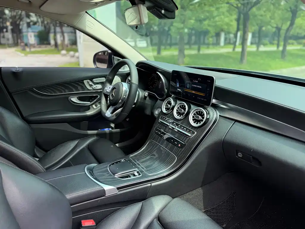Mercedes-Benz C-Class — миниатюра 11