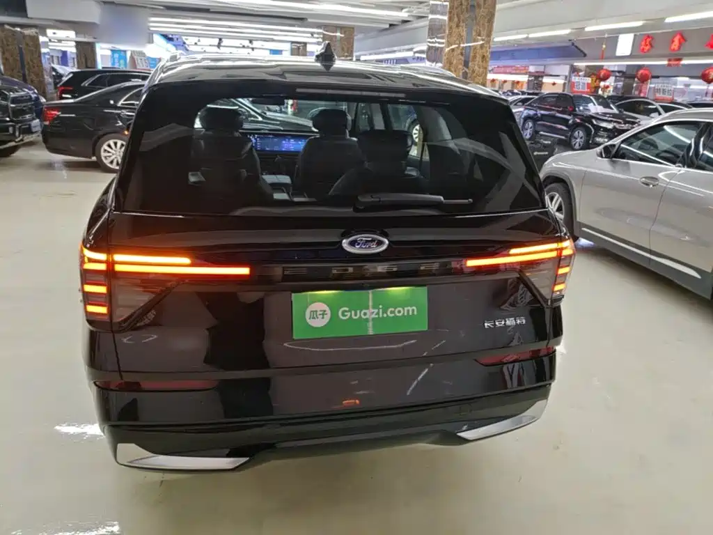 Ford Edge 2026 L 2.0T EcoBoost мест