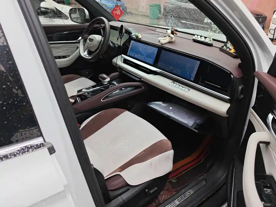 Geely Xingyue L — миниатюра 8