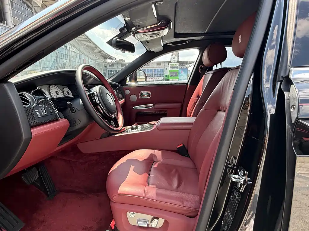 Rolls-Royce Ghost — миниатюра 10