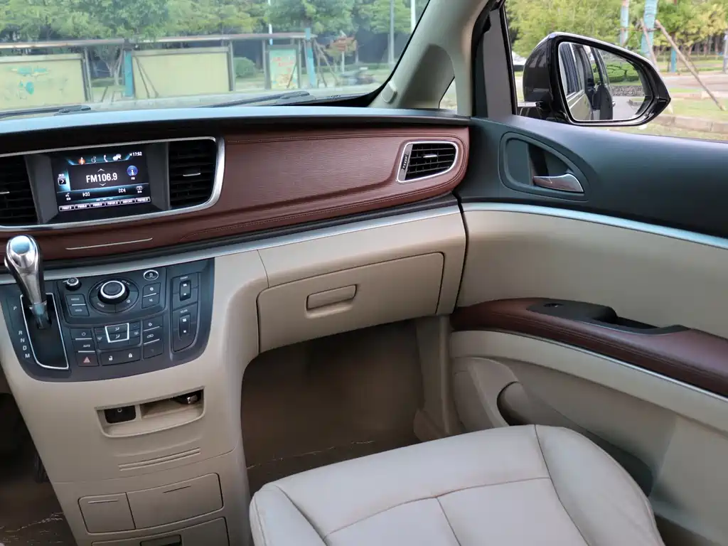 Buick GL8 — миниатюра 21