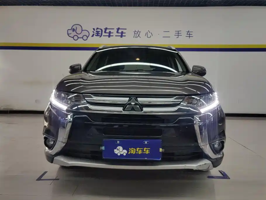 Mitsubishi Outlander — миниатюра 2