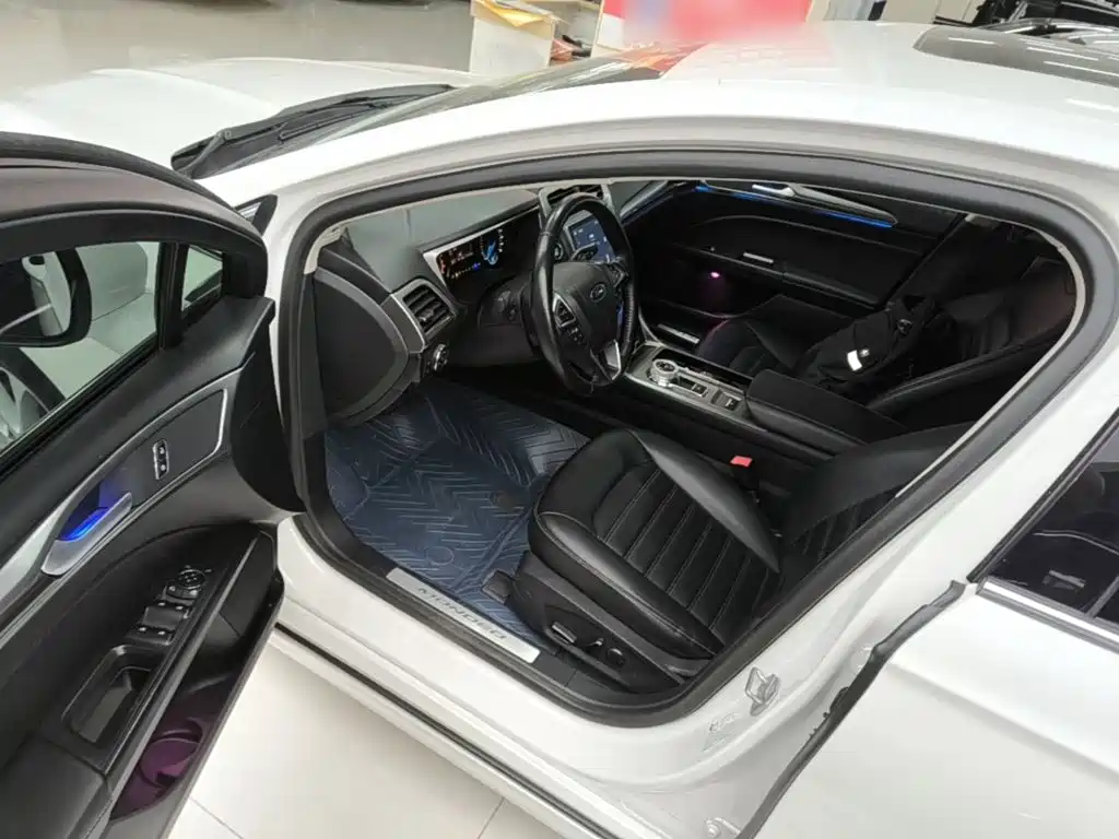 Ford Mondeo — миниатюра 16