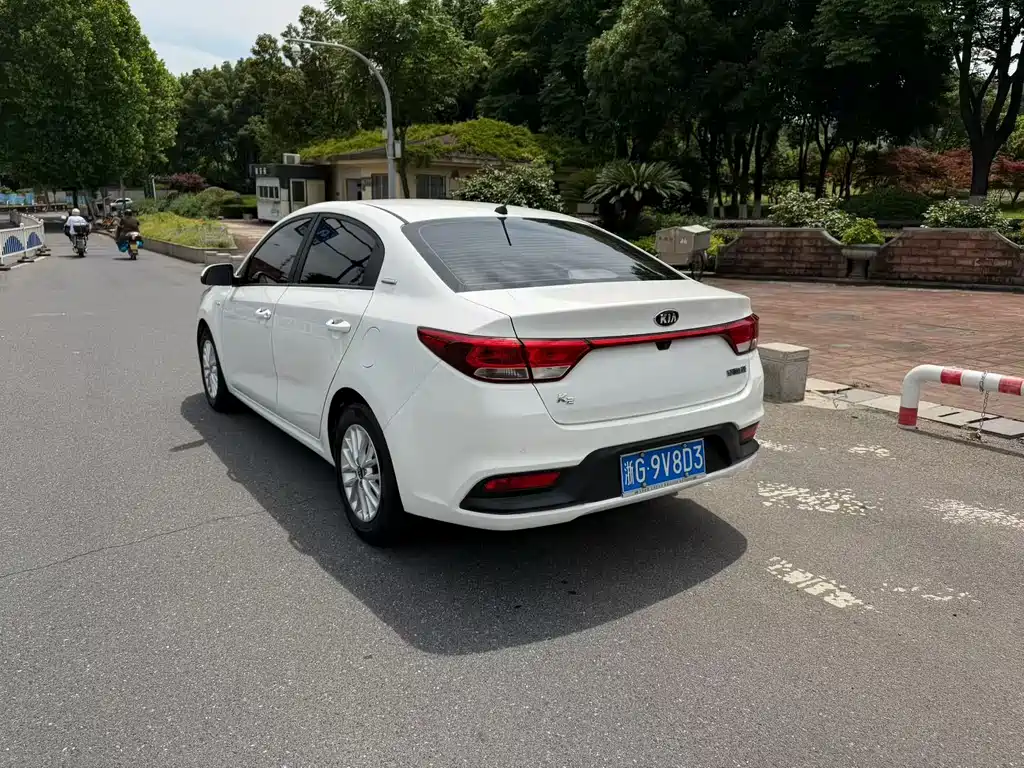 Kia K2 — миниатюра 9