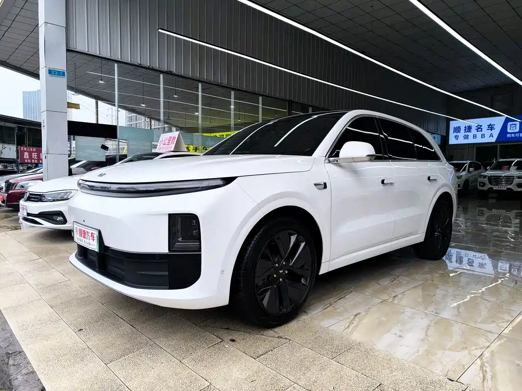 Li Auto L6 2024 Pro