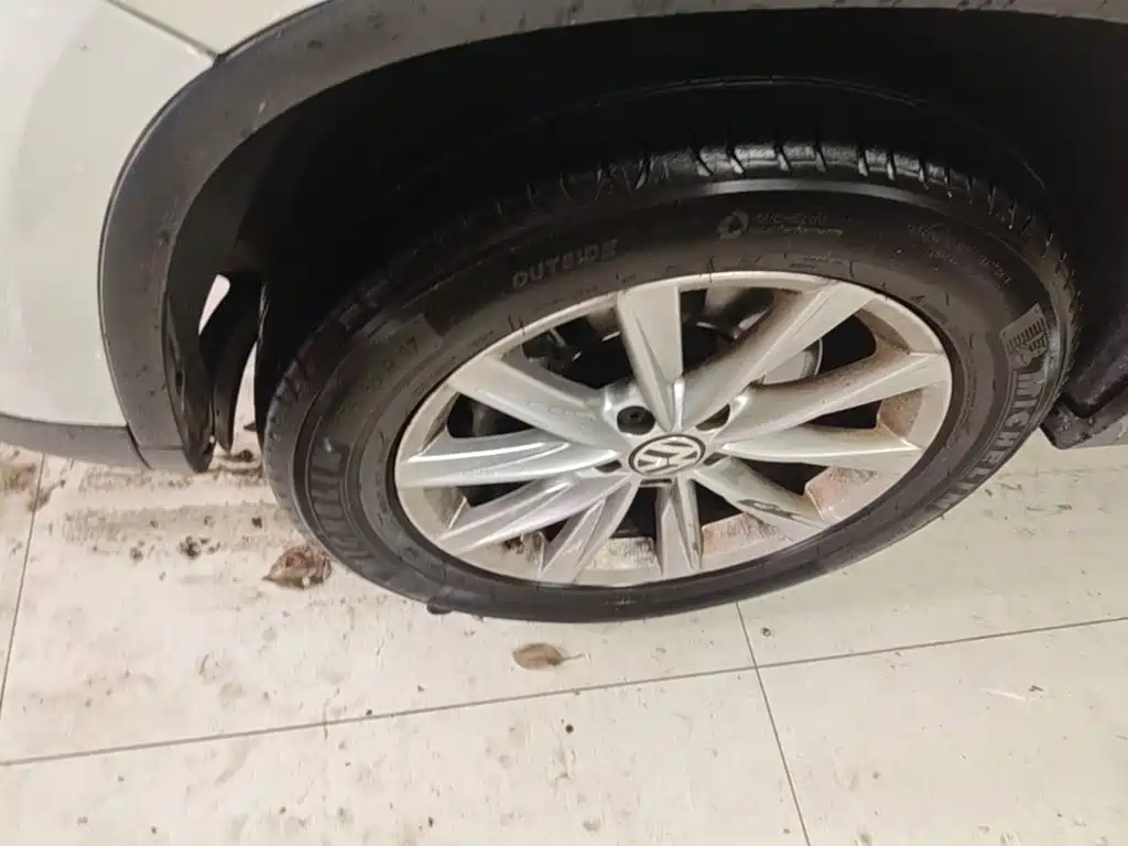 Volkswagen Tiguan — миниатюра 23