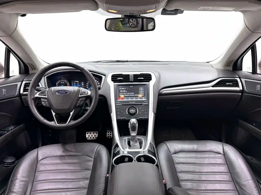 Ford Mondeo — миниатюра 13