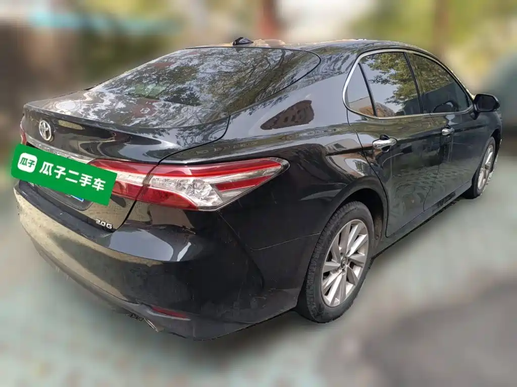 Toyota Camry — миниатюра 4