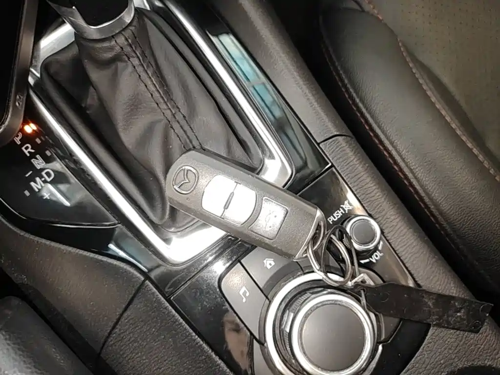 Mazda 3 Axela — миниатюра 9