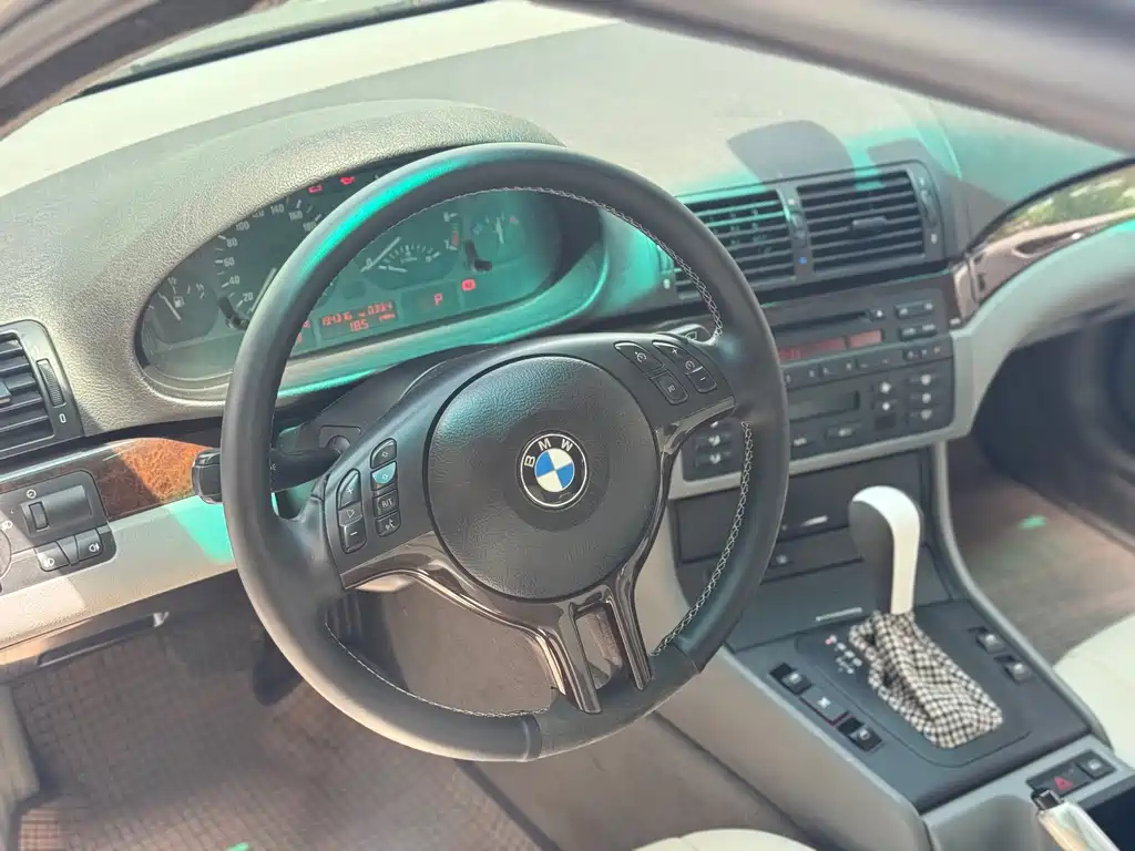 BMW 3 Series — миниатюра 7