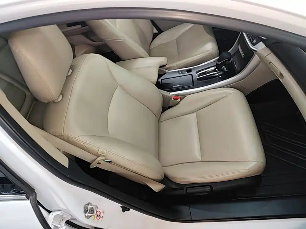 Honda Accord — миниатюра 25