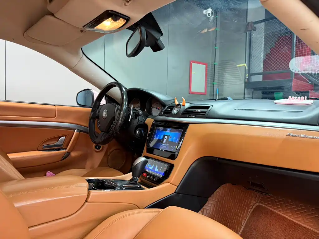 Maserati GranTurismo — миниатюра 7