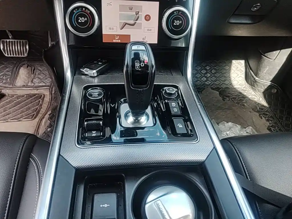Jaguar XEL — миниатюра 14