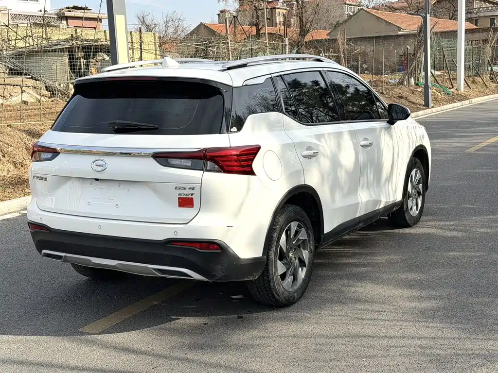 GAC TRUMPCHI GS4