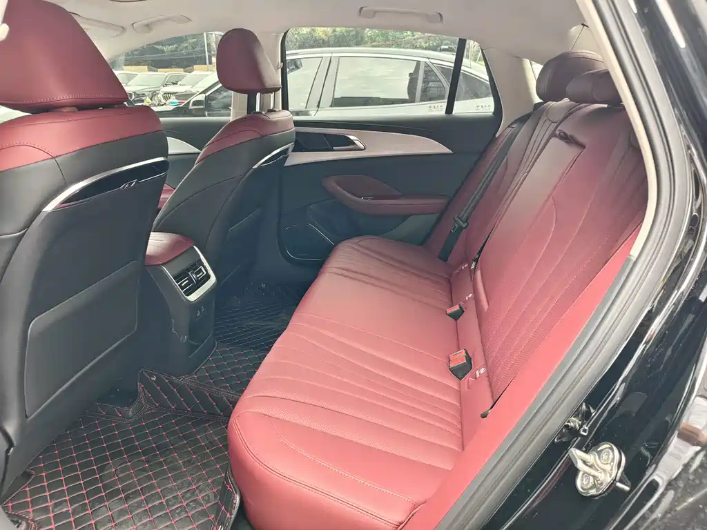 Hongqi Hongqi H5 — миниатюра 11