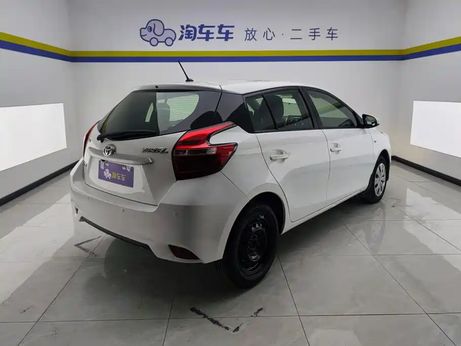 Toyota Yaris L — миниатюра 3
