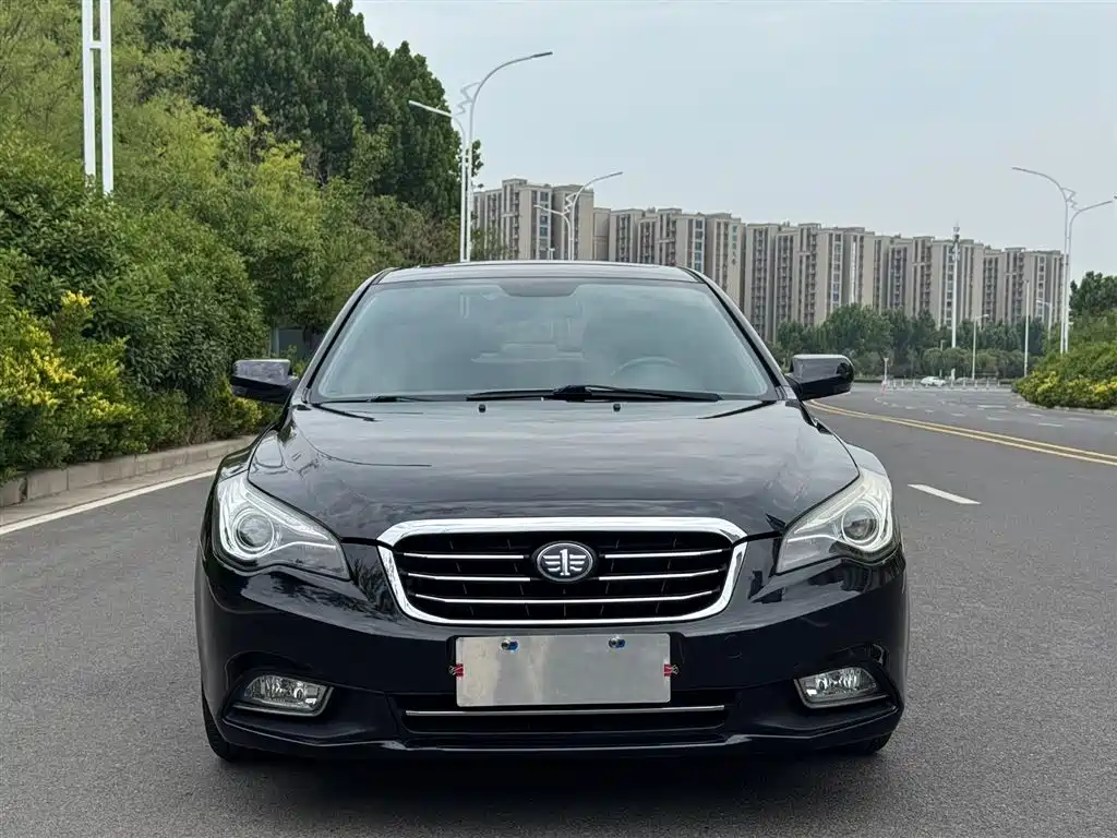 Besturn B50 1.6L Auto Luxury