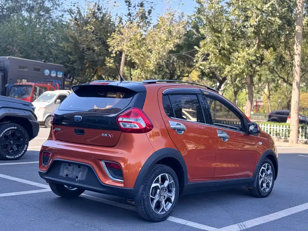 Geely Vision X1 — миниатюра 13