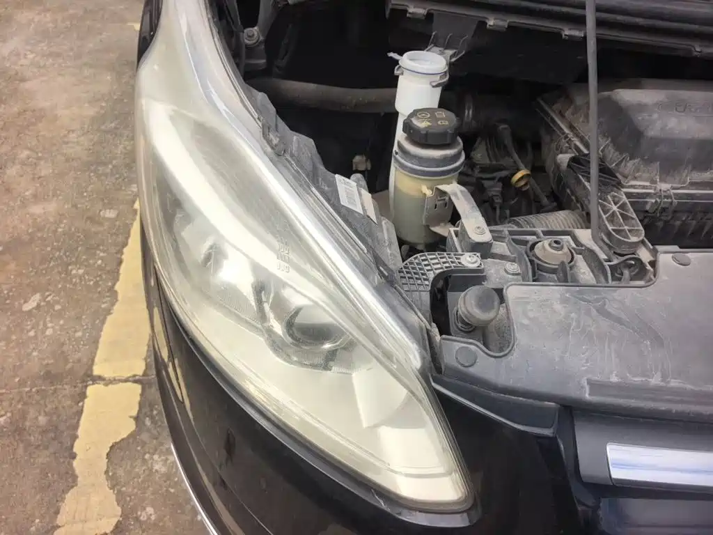 Ford Tourneo — миниатюра 7
