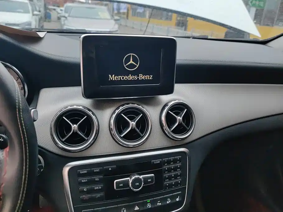 Mercedes-Benz GLA — миниатюра 13
