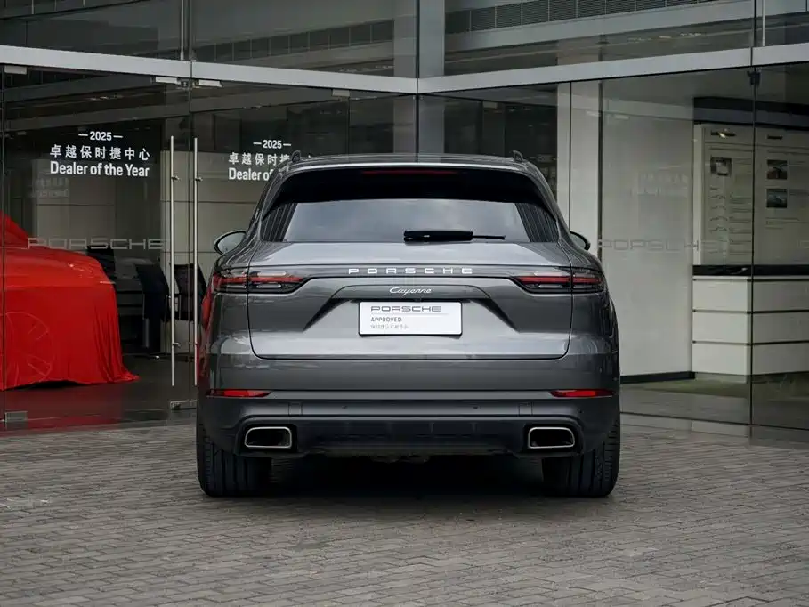 Porsche Cayenne — миниатюра 6