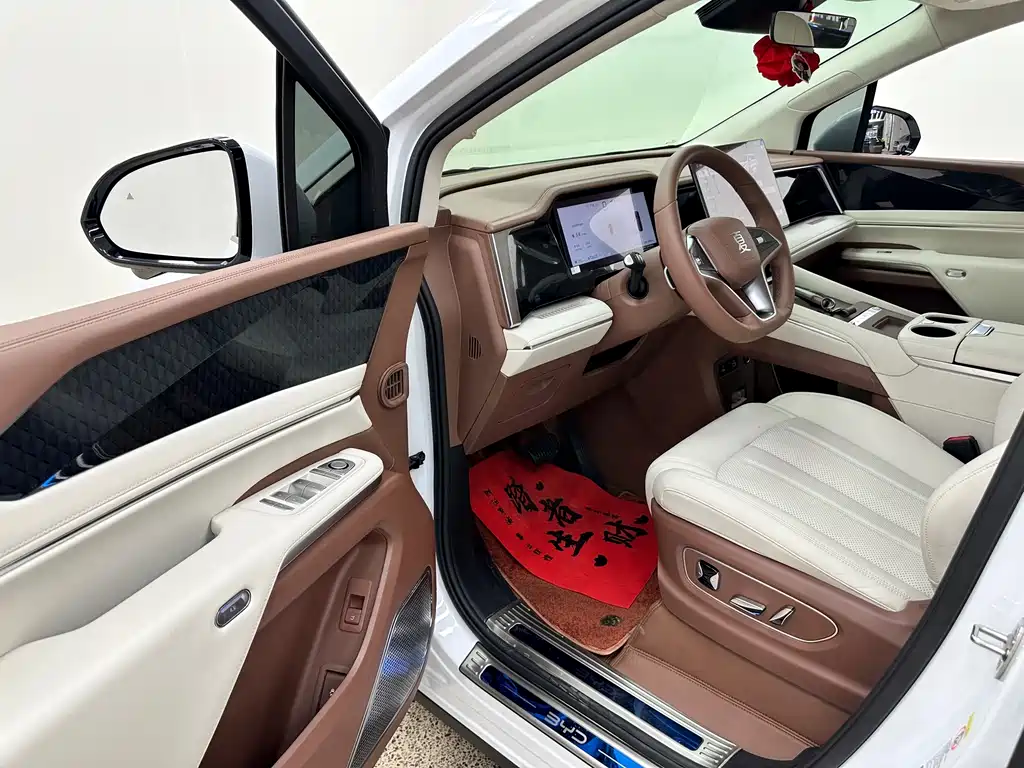 BYD Xia — миниатюра 13