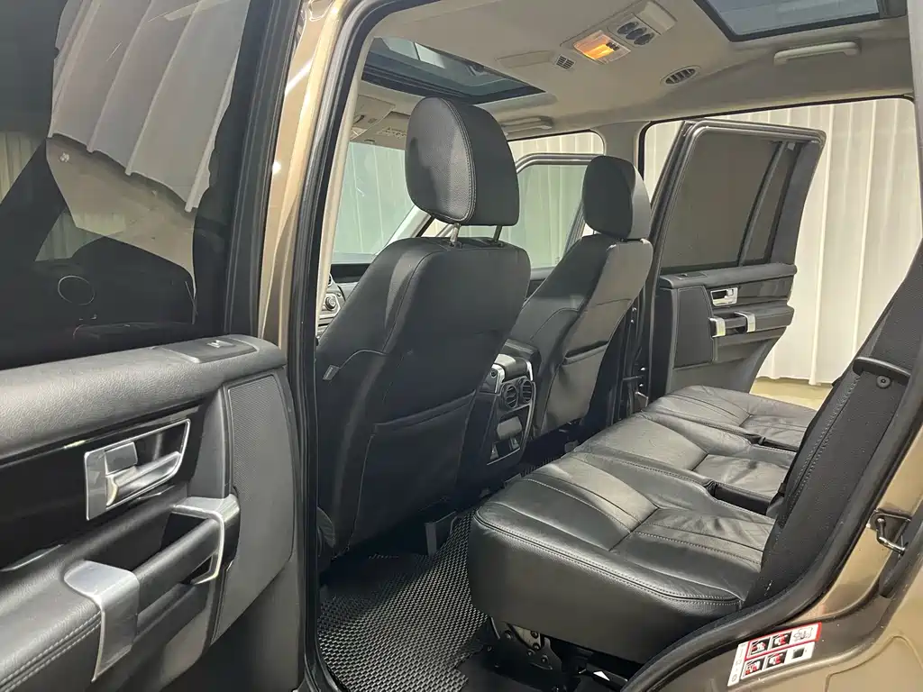 Land Rover Discovery — миниатюра 10