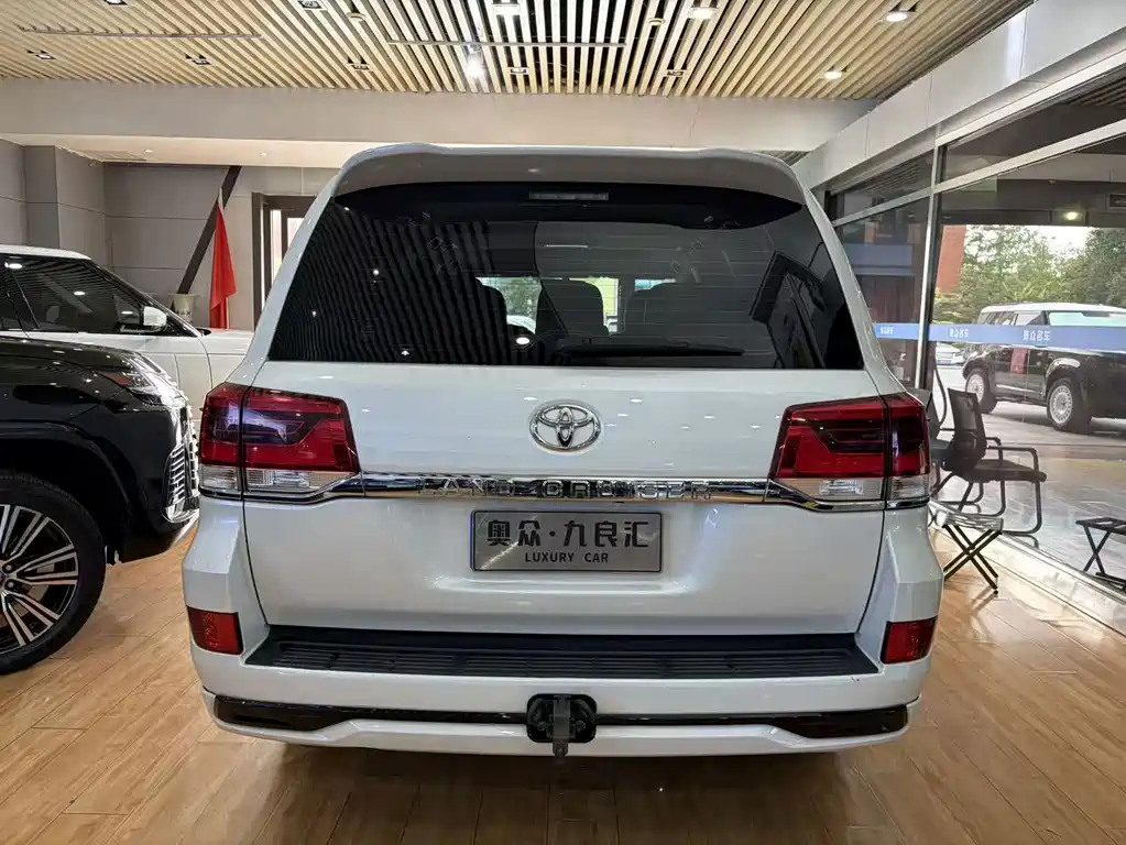 Toyota Land Cruiser — миниатюра 14