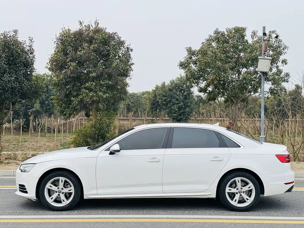 Audi A4L — миниатюра 8