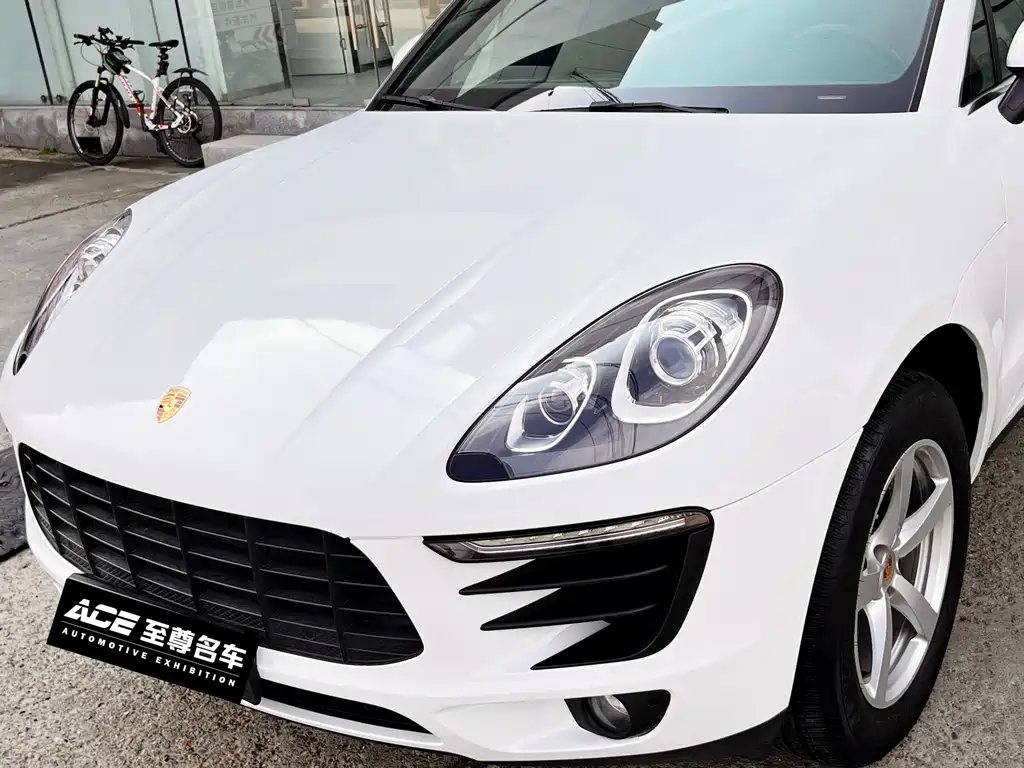 Porsche Macan — миниатюра 7