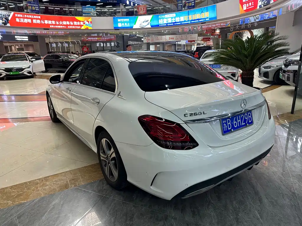 Mercedes-Benz C-Class — миниатюра 5