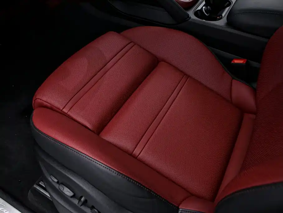 Porsche Cayenne — миниатюра 17