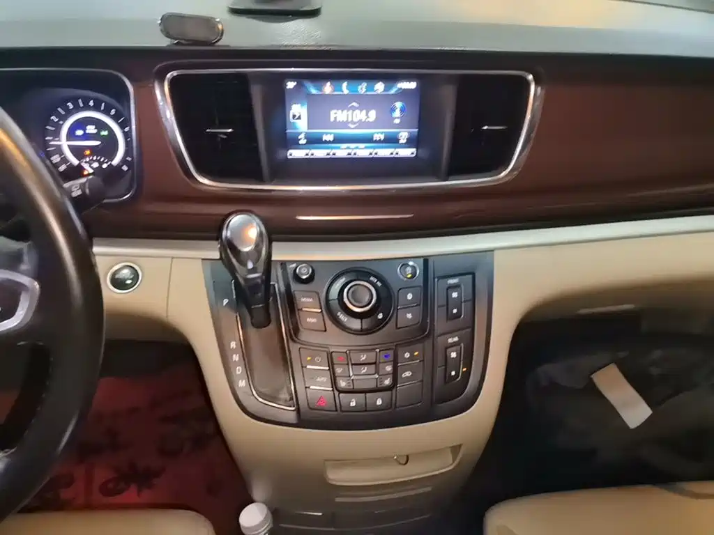 Buick GL8 — миниатюра 13