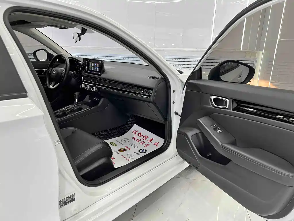 Honda Civic — миниатюра 17