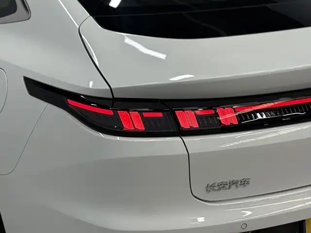 Changan Eado — миниатюра 12