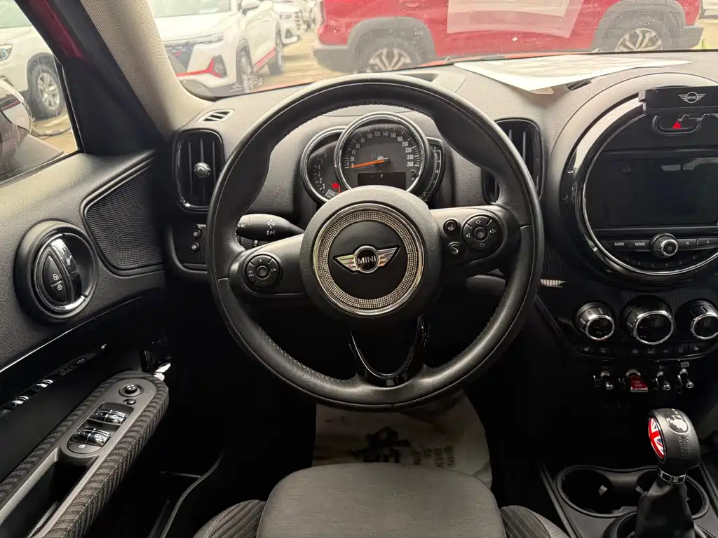 MINI Mini Countryman — миниатюра 8