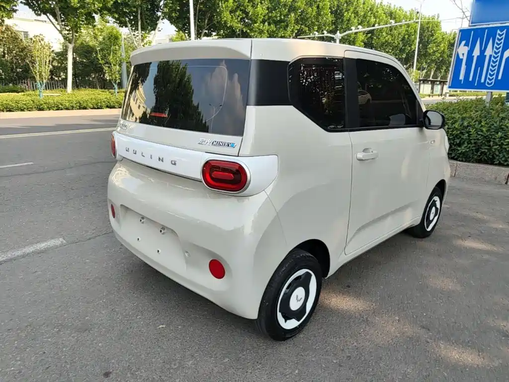 Wuling MINIEV — миниатюра 7