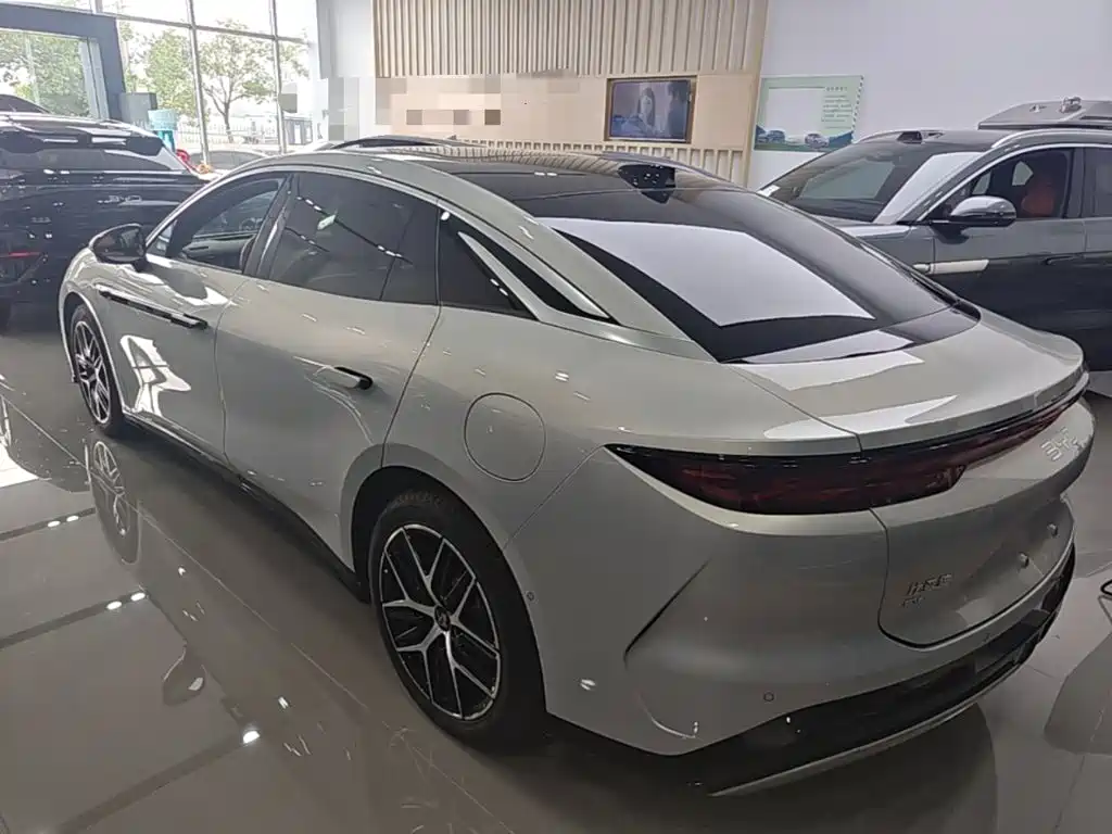 BYD Han L 2025 EV Flagship
