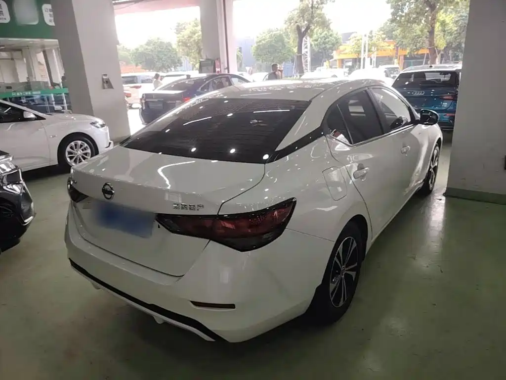 Nissan Sylphy — миниатюра 7